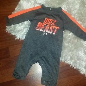 Under Armour Infants One Piece sz 0-3 months